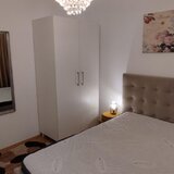 Tineretului metrou, Trestiana